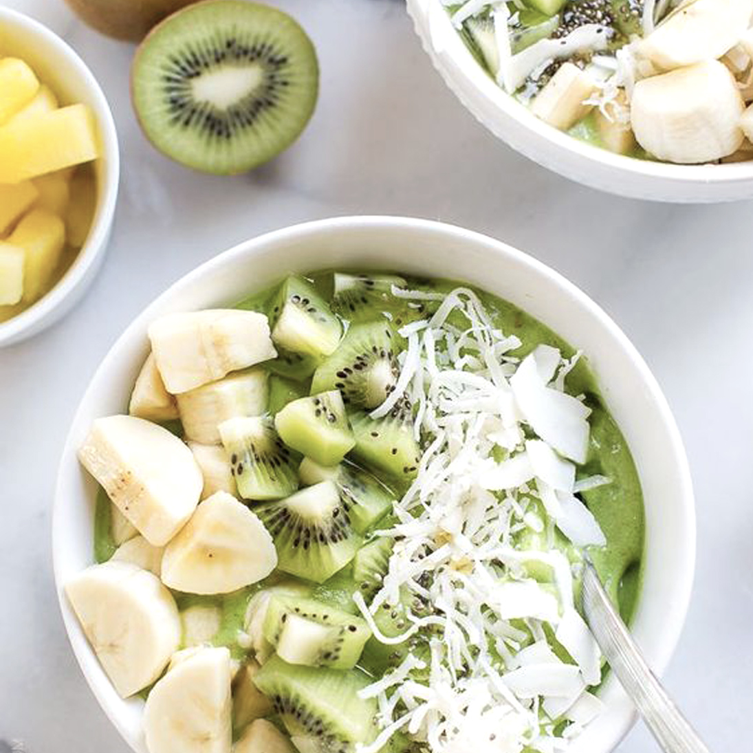 The 'I'm Time Poor' Green Smoothie Bowl